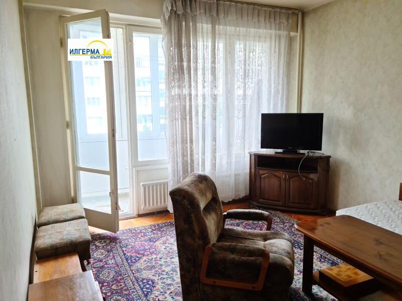 Издаје се  Студио Софија , Мусагеница , 42 м2 | 30328560
