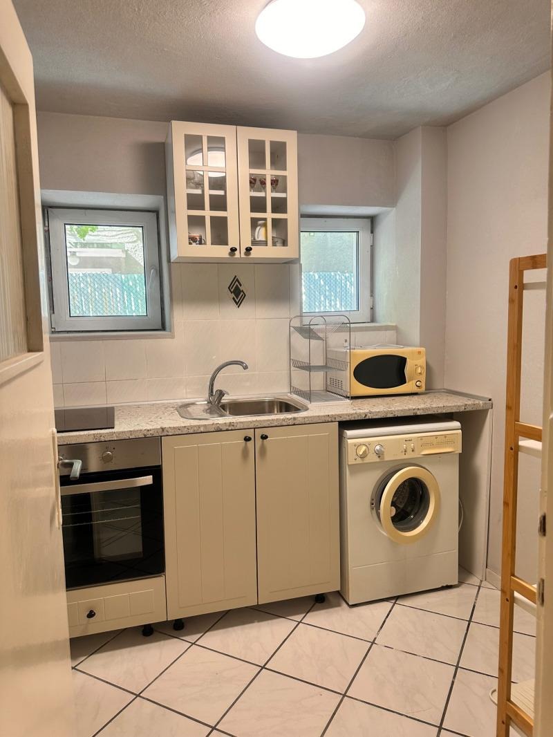 A louer  1 chambre Plovdiv , Hristo Smirnenski , 55 m² | 54574031