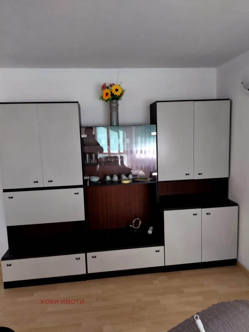 Til leie  3 soverom Plovdiv , Sadijski , 120 kvm | 81071813 - bilde [3]