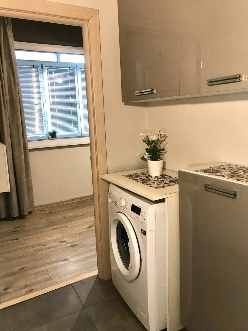 K pronájmu  1 ložnice Sofia , Borovo , 65 m2 | 30370323 - obraz [8]