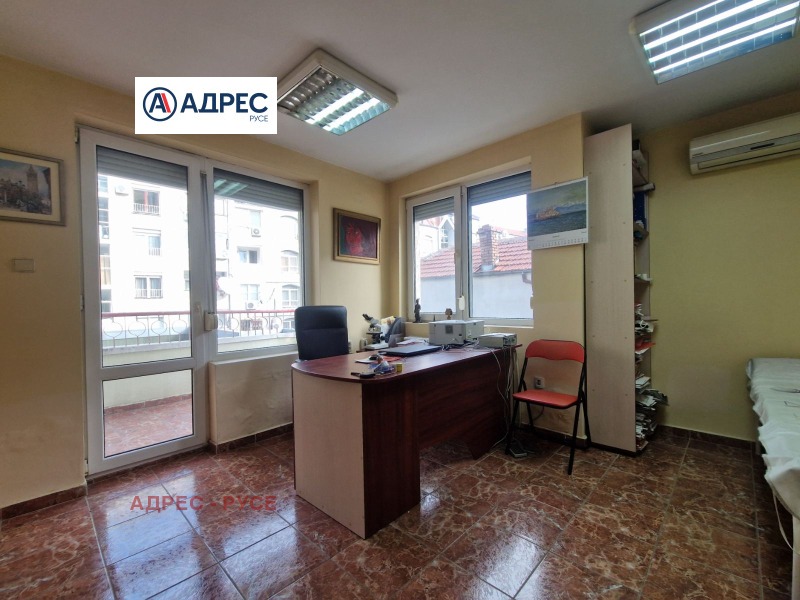 Da affittare  Ufficio Ruse , Tsentar , 45 mq | 50585936