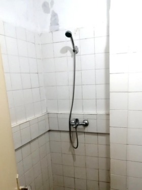 1 soverom Vazrosjdentsi, Kardsjali 10