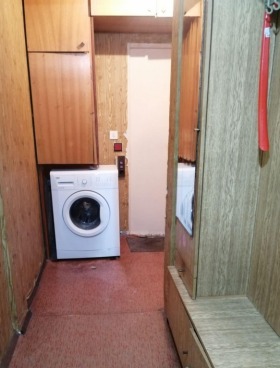 1 soverom Vazrosjdentsi, Kardsjali 8