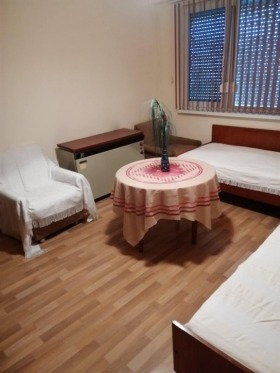 1 soverom Vazrosjdentsi, Kardsjali 2