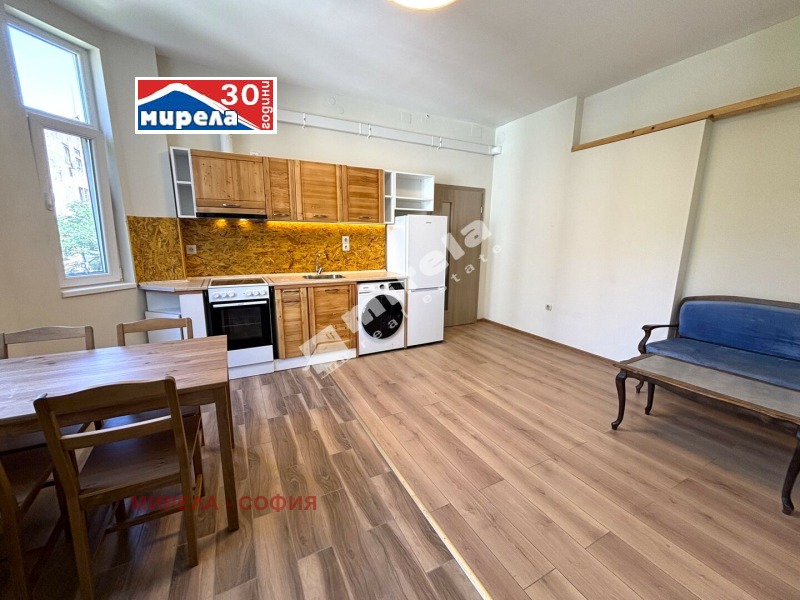 Zu vermieten  1 Schlafzimmer Sofia , Zentar , 50 qm | 67281037 - Bild [3]