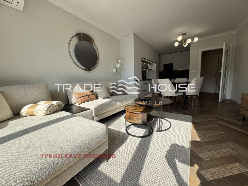 Te huur  1 slaapkamer Plovdiv , Christo Smirnenski , 75 m² | 92343680