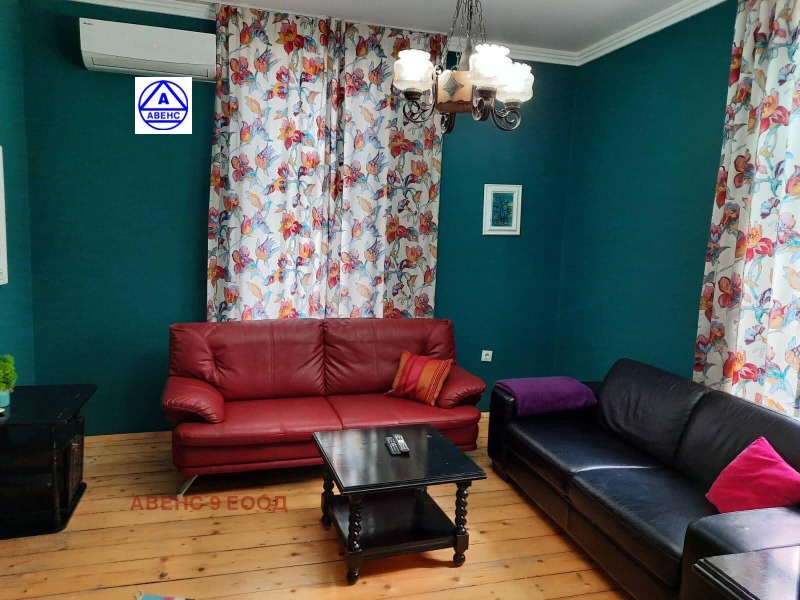 K pronájmu  2 ložnice Pleven , Idealen centar , 95 m2 | 47888333