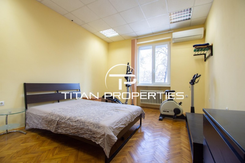 A louer  2 chambres Sofia , Doktorski pametnik , 108 m² | 53866544 - image [4]