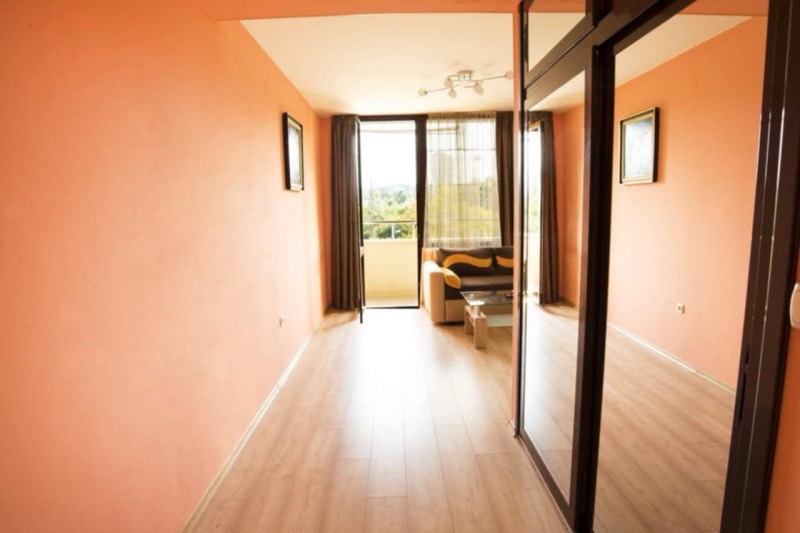 Издаје се  2 спаваће собе Софија , Триагалника , 89 м2 | 79918003 - слика [4]