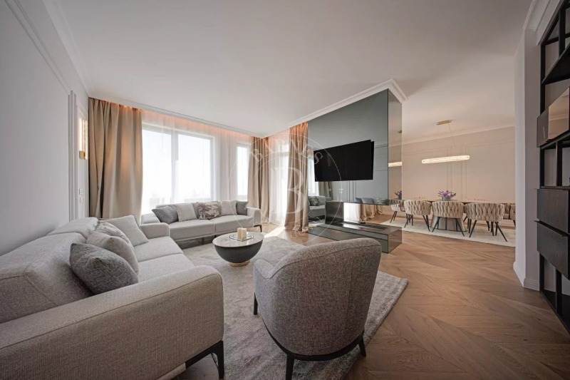 Para alugar  Casa Sofia , Dragalevci , 309 m² | 48684730