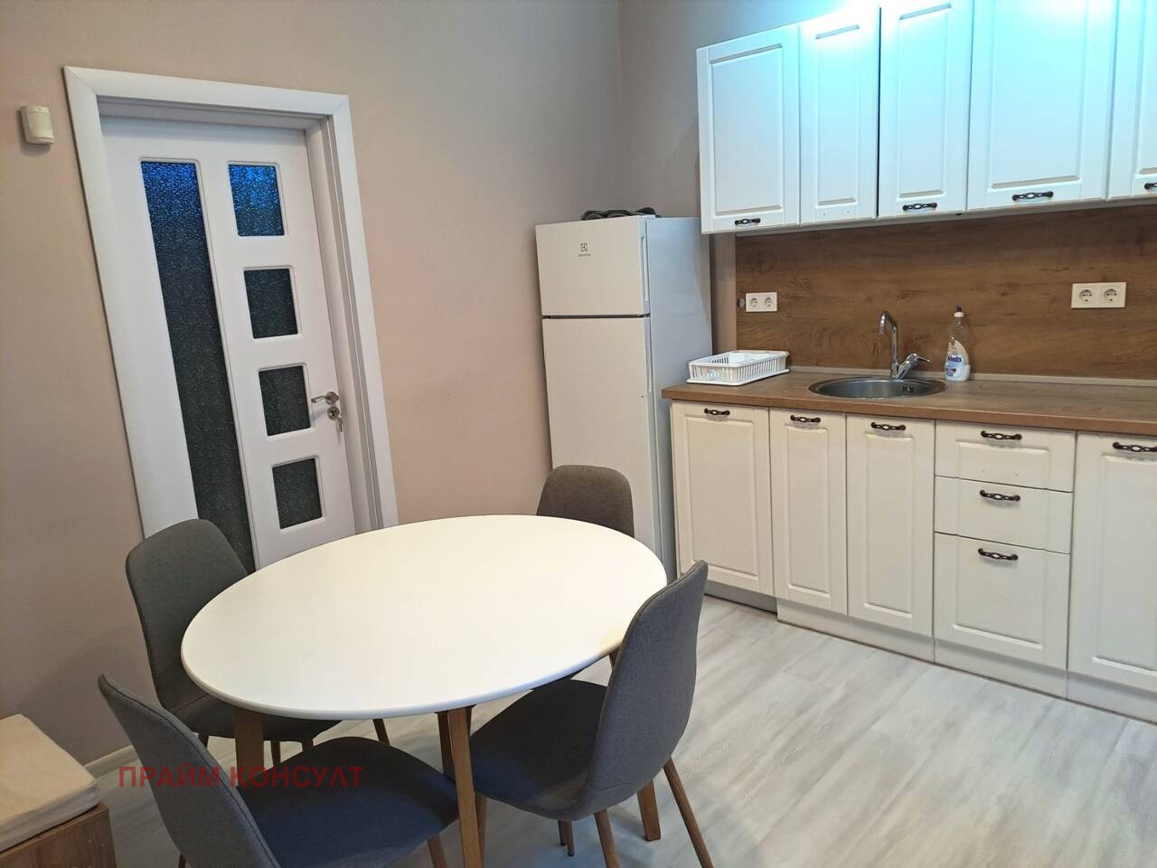 Дава под наем КЪЩА, гр. Пловдив, Център