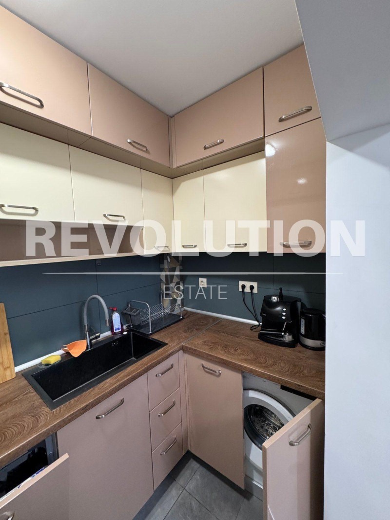 Дава под наем 4-СТАЕН, гр. Варна, ВИНС-Червен площад, снимка 2 - Апартаменти - 53438547