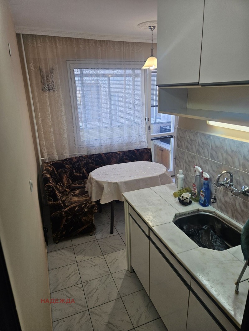 Дава под Наем 1-СТАЕН в град Плевен, Сторгозия - 42 кв.м / 332.34 € » 650 лв., НАДЕЖДА