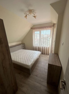 1 chambre Levski 1, Varna 3