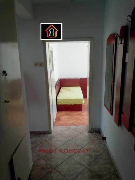 En renta  1 dormitorio Vratsa , Tsentar , 62 metros cuadrados | 56486105 - imagen [6]