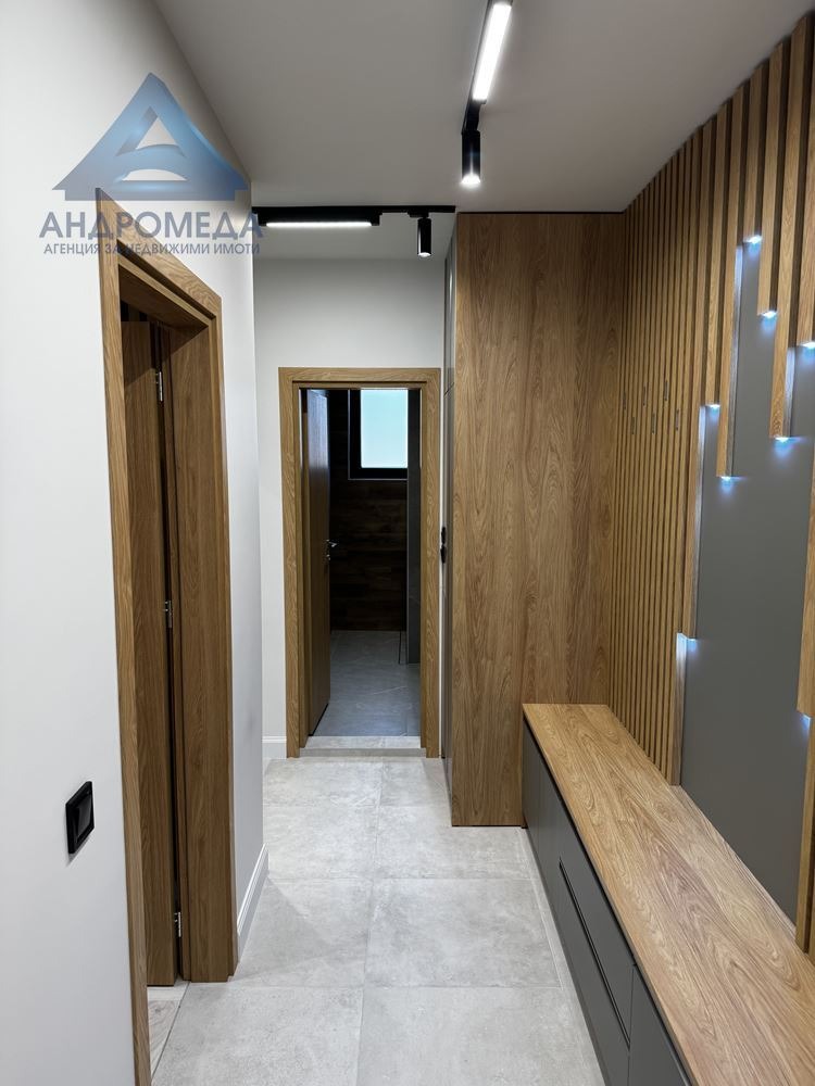 Издаје се  2 спаваће собе Плевен , 9-ти квартал , 105 м2 | 67531221 - слика [8]