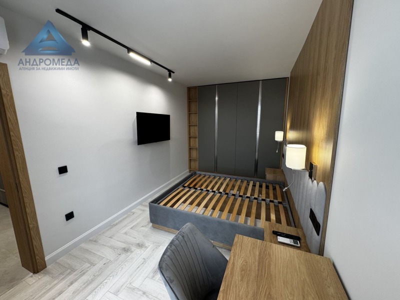 Издаје се  2 спаваће собе Плевен , 9-ти квартал , 105 м2 | 67531221 - слика [10]