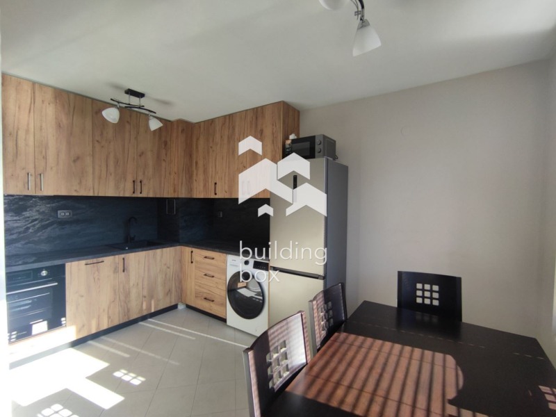 Дава под наем 4-СТАЕН, гр. София, Иван Вазов, снимка 2 - Апартаменти - 53160205