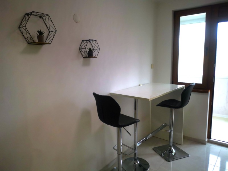 Дава под наем 3-СТАЕН, гр. Русе, Здравец Изток, снимка 9 - Апартаменти - 53016631