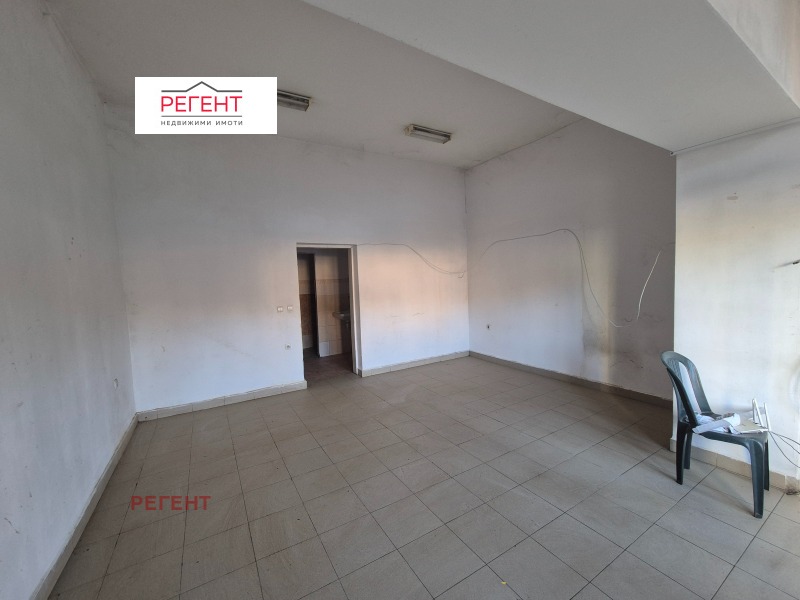 Дава под наем МАГАЗИН, гр. Габрово, Център