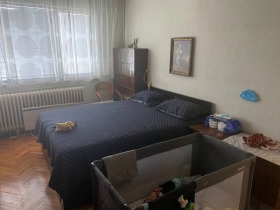 1 Schlafzimmer Oborishte, Sofia 5