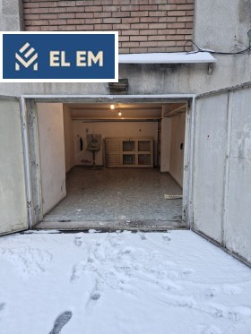 ГАРАЖ, ПАРКОМЯСТО, 20 m2