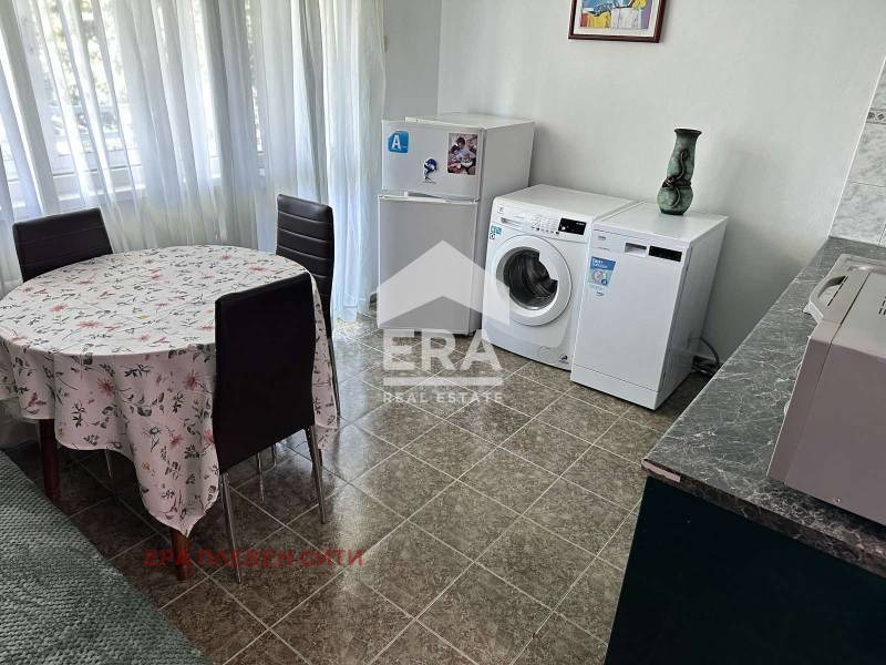 Te huur  Studio Pleven , Idealen tsentar , 48 m² | 72106478