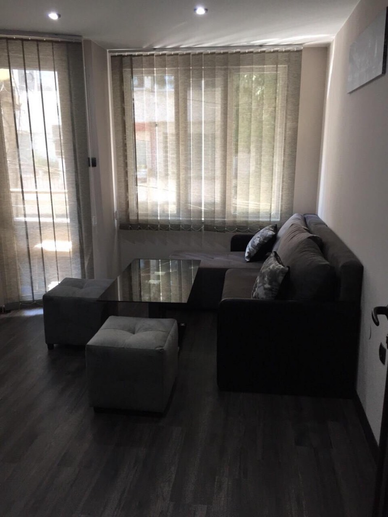 Te huur  1 slaapkamer Plovdiv , Karsjijaka , 60 m² | 51378027