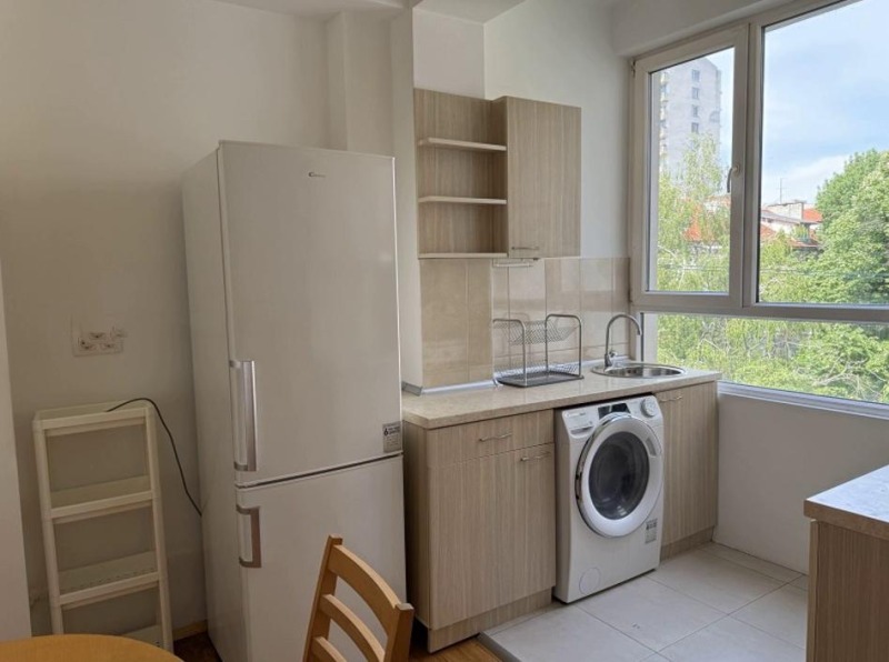 Издаје се  1 спаваћа соба Софија , Центар , 72 м2 | 78279516 - слика [3]