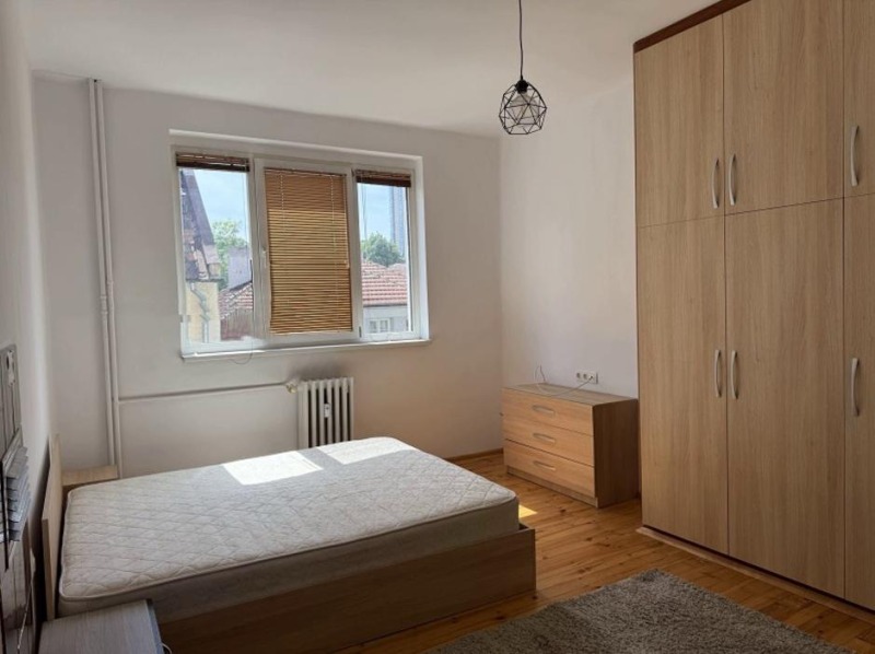 Издаје се  1 спаваћа соба Софија , Центар , 72 м2 | 78279516 - слика [5]