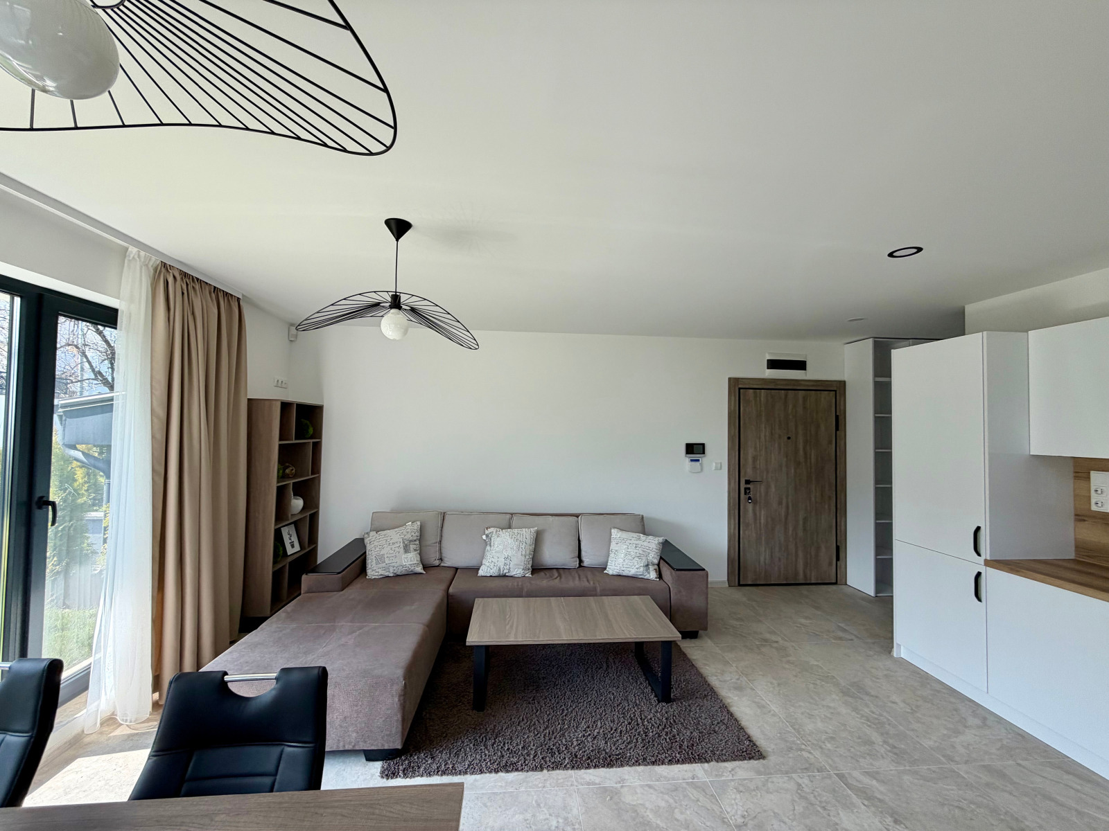 Дава под наем 3-СТАЕН, гр. София, Симеоново, снимка 2 - Апартаменти - 53959285