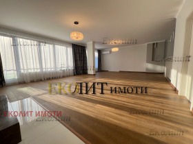 3 bedroom v.z.Kinotsentara, Sofia 1