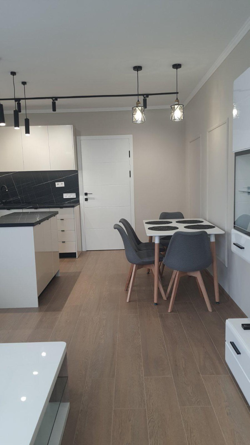 En renta  1 dormitorio Plovdiv , Tsentar , 67 metros cuadrados | 83019442 - imagen [3]