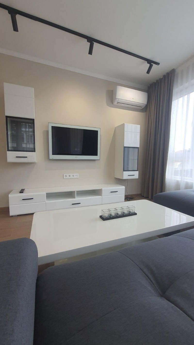 En renta  1 dormitorio Plovdiv , Tsentar , 67 metros cuadrados | 83019442 - imagen [5]