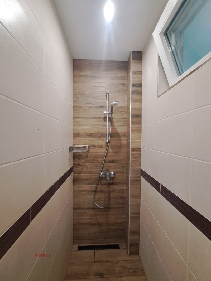 Издаје се  2 спаваће собе Софија , Центар , 110 м2 | 53675031 - слика [8]