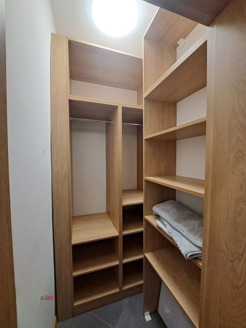 Издаје се  2 спаваће собе Софија , Центар , 110 м2 | 53675031 - слика [10]