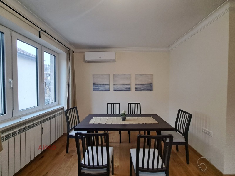 Издаје се  2 спаваће собе Софија , Центар , 110 м2 | 53675031 - слика [2]