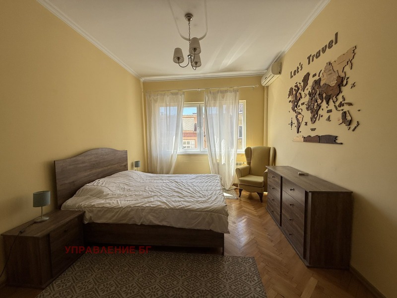 Дава под наем  3-стаен град София , Център , 80 кв.м | 42497704