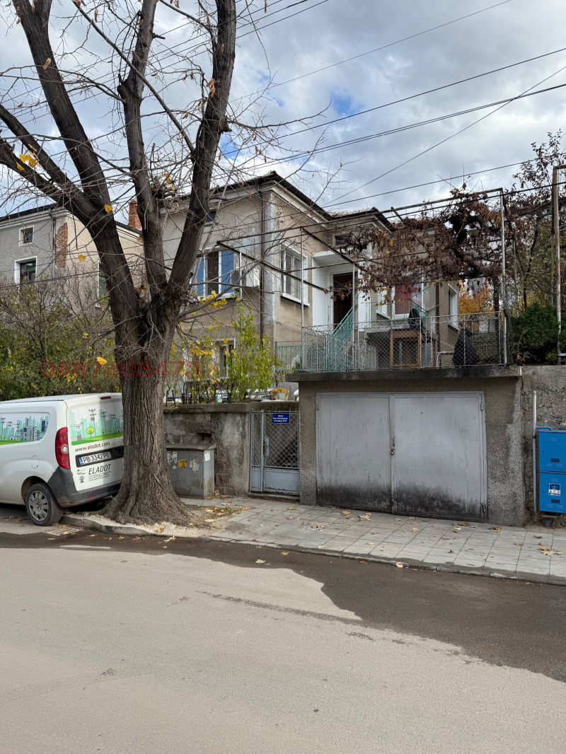 Дава под наем КЪЩА, гр. Асеновград, област Пловдив, снимка 2 - Къщи - 52780464