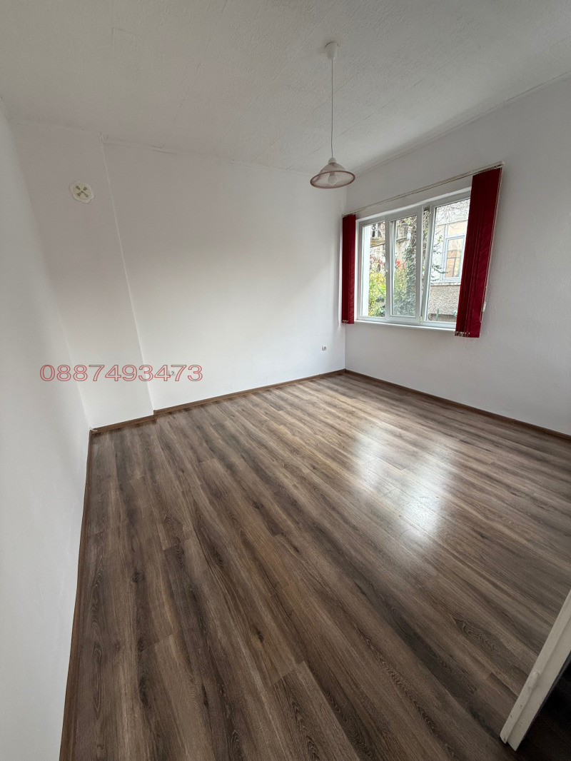 Дава под наем КЪЩА, гр. Асеновград, област Пловдив, снимка 7 - Къщи - 52780464