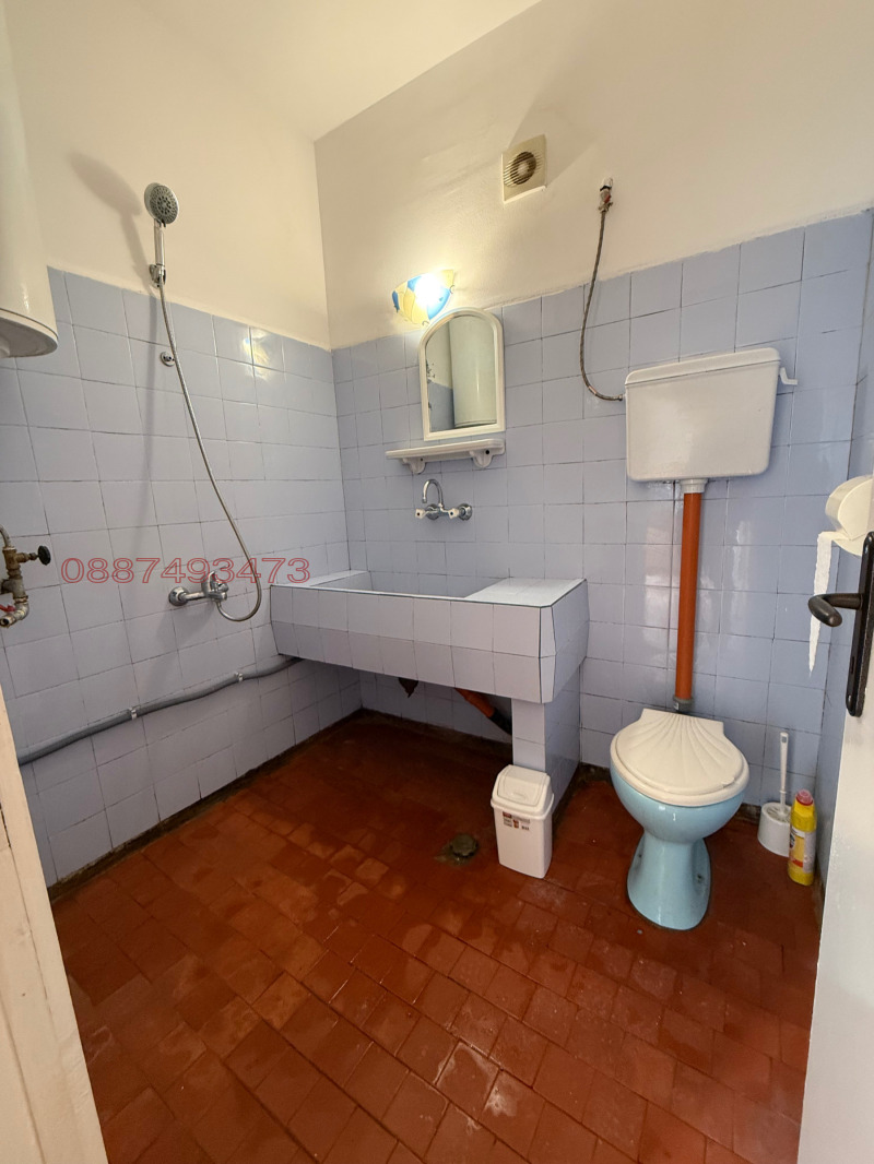 Дава под наем КЪЩА, гр. Асеновград, област Пловдив, снимка 4 - Къщи - 52780464