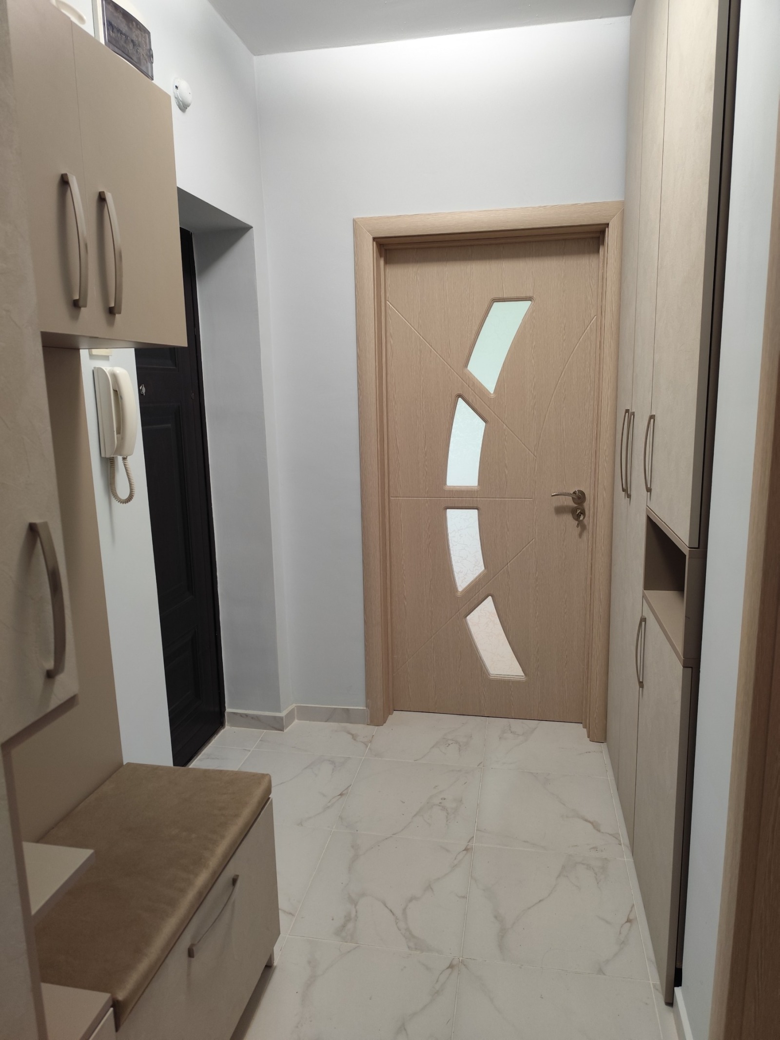 Дава под наем 3-СТАЕН, гр. Стара Загора, Център, снимка 4 - Апартаменти - 54123142