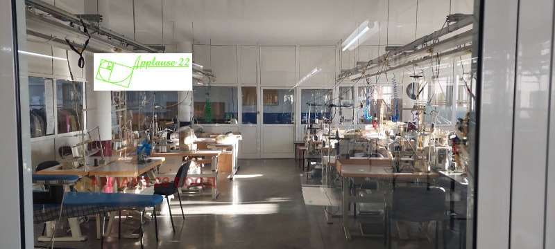 Дава под наем ПРОМ. ПОМЕЩЕНИЕ, гр. Русе, Цветница, снимка 12 - Производствени сгради - 53324425