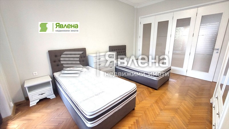 Издаје се  2 спаваће собе Софија , Центар , 120 м2 | 81088711 - слика [5]