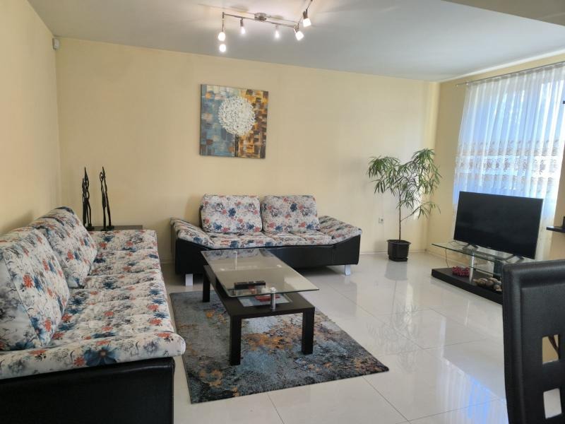 Дава под наем 3-СТАЕН, гр. Бургас, Лазур, снимка 2 - Апартаменти - 53031717