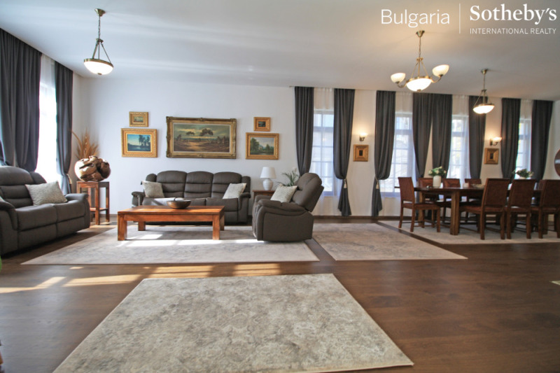 Дава под наем КЪЩА, гр. София, Изгрев, снимка 2 - Къщи - 53464840