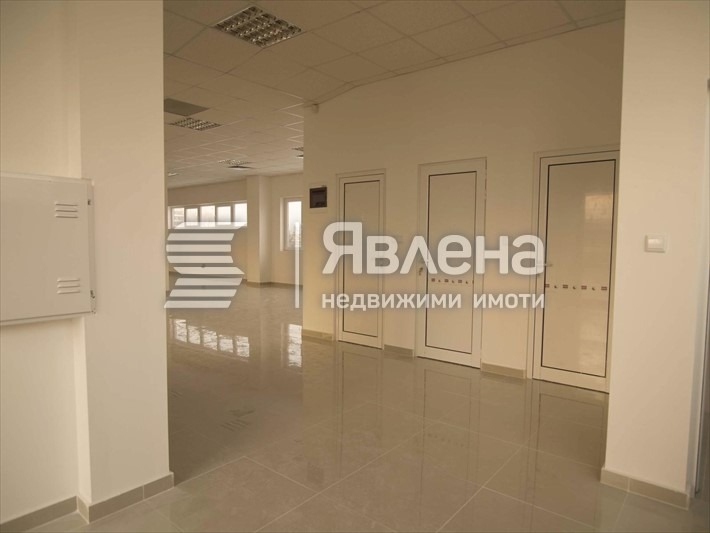 Дава под наем СКЛАД, гр. София, Военна рампа, снимка 5 - Складове - 55807731