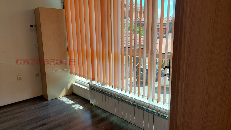 Дава под наем ОФИС, гр. Горна Оряховица, област Велико Търново, снимка 4 - Офиси - 52780873