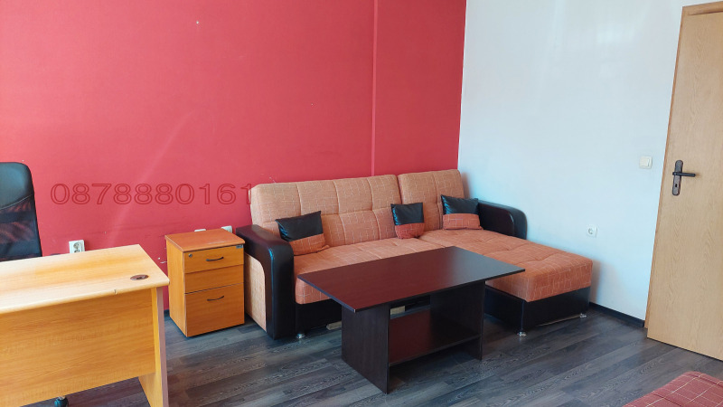 Дава под наем ОФИС, гр. Горна Оряховица, област Велико Търново, снимка 3 - Офиси - 52780873