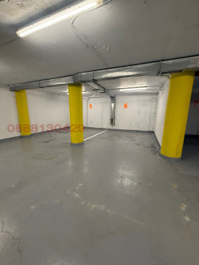 ГАРАЖ, ПАРКОМЯСТО, 16 m2